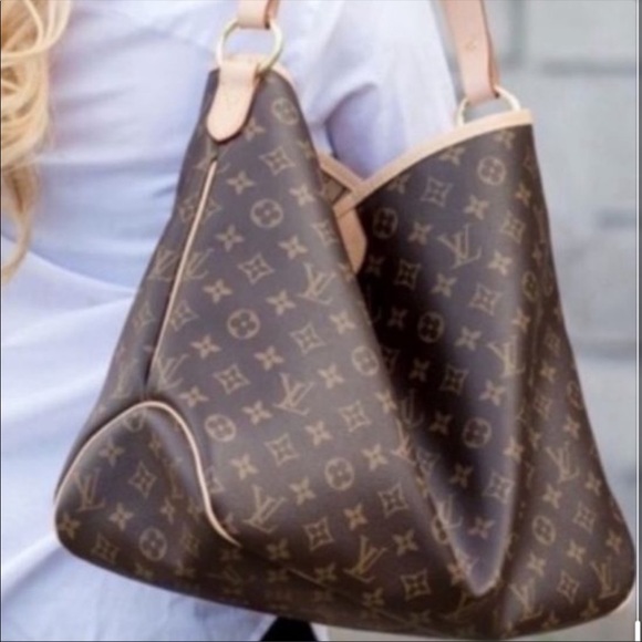 Louis Vuitton Handbags - Authentic Delightful PM